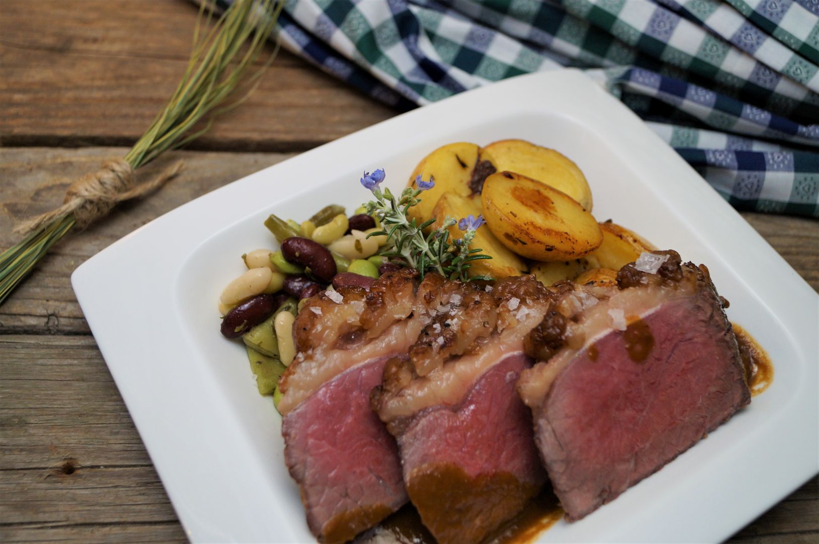 Roastbeef für 2 Pers | Rotwein-Jus ohne Beilagen | Küchedaheim