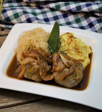 KücheDaheim - Leberknödel, Sauerkraut
